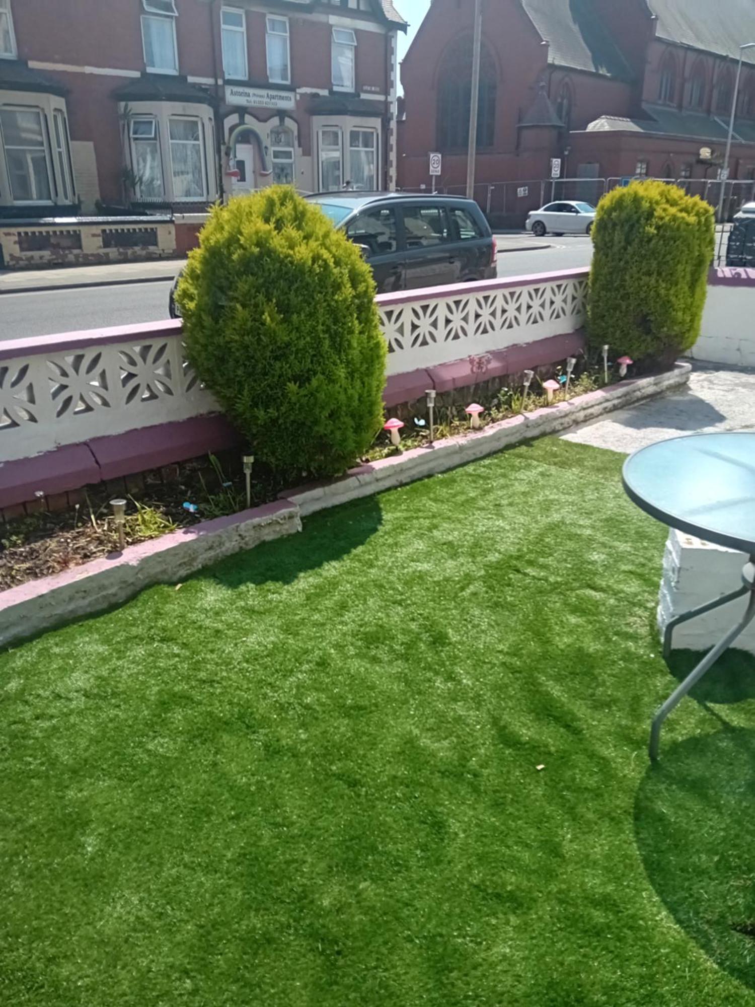 Myroomz Orchid Hotel Blackpool Exterior photo